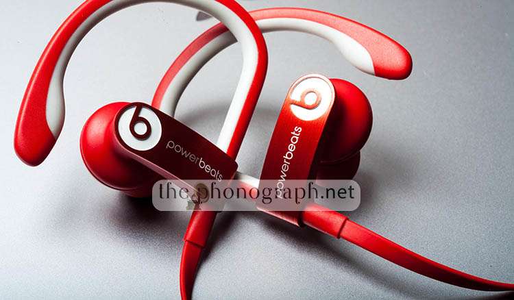 Powerbeats hotsell 2 review