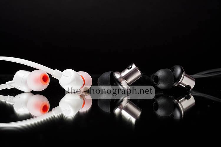 JBL T110 vs XIAOMI MI IN-EAR HEADPHONE PRO