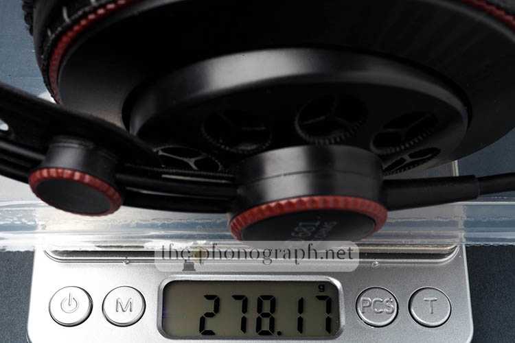 Superlux HD681 - Weight