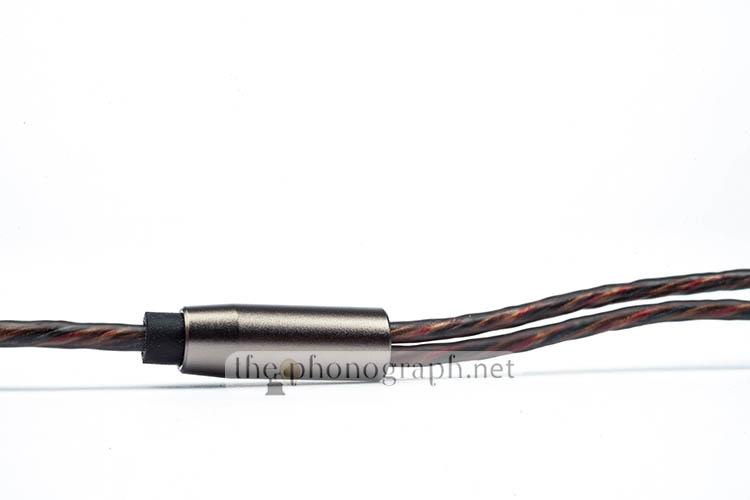 1MORE Quad Driver In-Ear Headphones cable