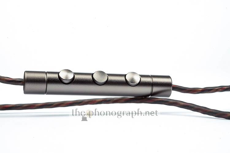 1MORE Quad Driver In-Ear Headphones remote microphone