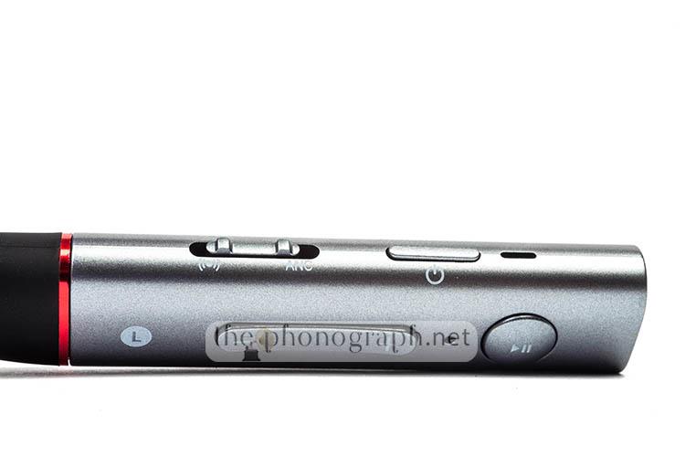 1MORE Dual Driver BT ANC In-Ear Headphones controls and switches