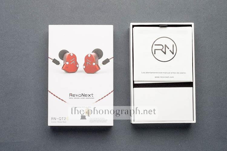 RevoNext QT2S unboxing