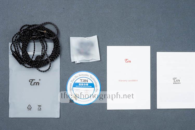TRN V30 accessories