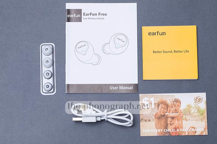 EarFun FREE accessories